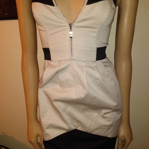 Beige and black H&M dress, size 2 - Picture 2 of 7